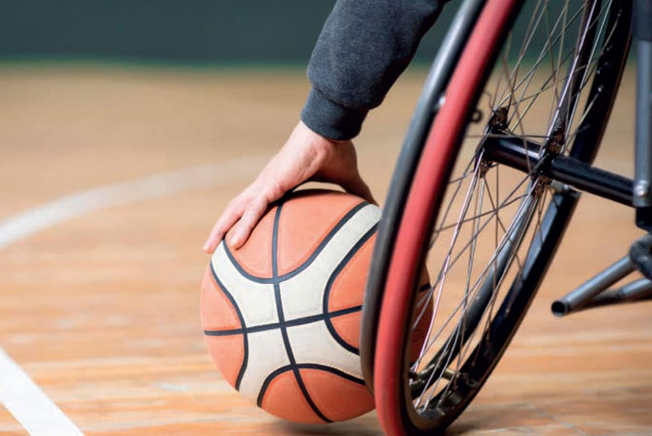 Basket-fauteuil à l’origine du paralympisme